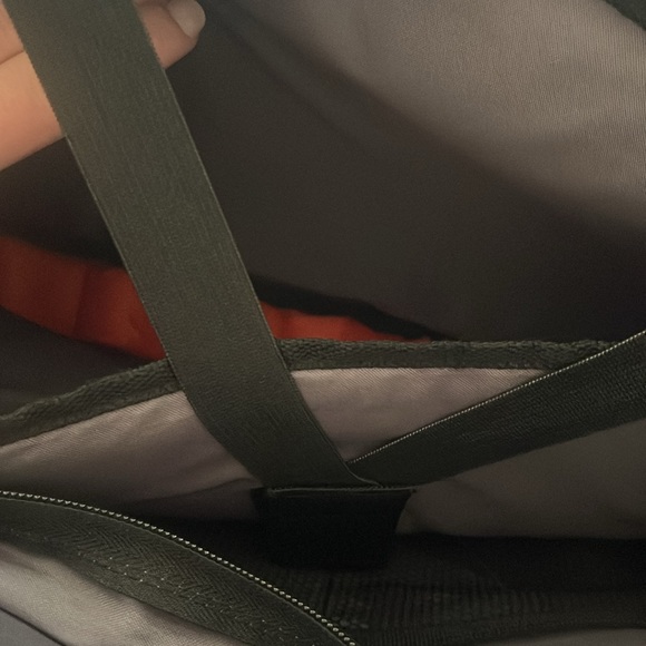 Neotech 17” Checkpoint Friendly Laptop Bag - Picture 11 of 16